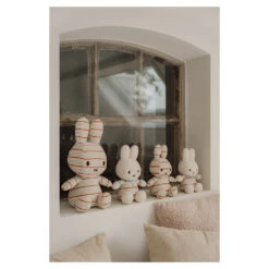 Nijntje X Little Dutch Vintage Sunny Stripes Knuffel 25cm 7 Nijntje X Little Dutch Vintage Sunny Stripes Knuffel 25cm -Babyverzorging Winkel image 31130