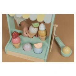 Little Dutch Ijskraam 15 Little Dutch Ijskraam -Babyverzorging Winkel image 37230